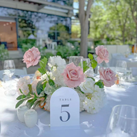 Arrangement floral artificiel rose, blanc et vert fait main Y-053, décoration florale pour centre de table de mariage en extérieur