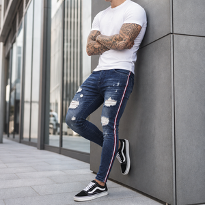Jeans Skinny da Uomo con Strisce Laterali Effetto Vissuto, Pantaloni in Denim Elasticizzato di Alta Qualità con Strisce Laterali Rosse e Bianche - Product Image 2