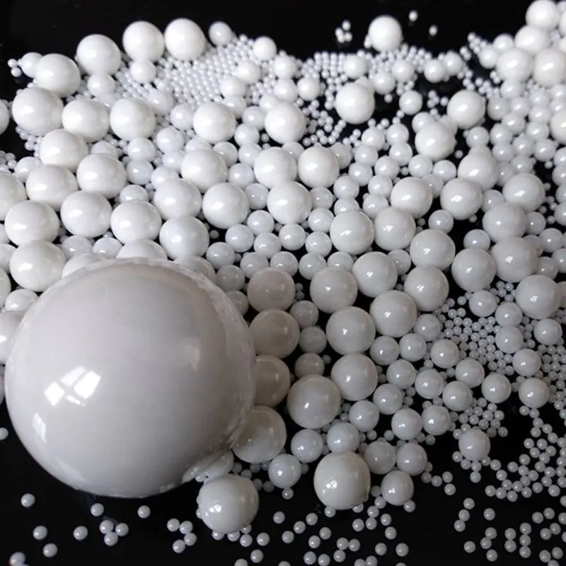 Boules en céramique de zircone de zircone de haute précision 3mm pureté de boule de meulage de zircone