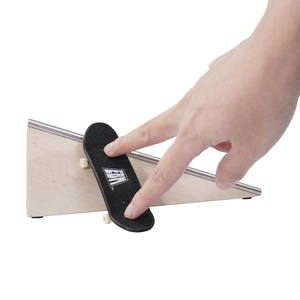 <span class=keywords><strong>Mini</strong></span> touche en bois en gros <span class=keywords><strong>Skateboard</strong></span> personnalisé <span class=keywords><strong>avec</strong></span> <span class=keywords><strong>rampe</strong></span> - Product Image 5
