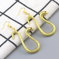 Accessoire de mode cosplay, boucles d'oreilles serpent en métal pour femme, boucles d'oreilles pendantes Boa Hancock, accessoire de mode anime
