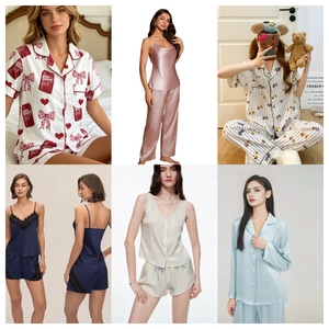 Conjunto de Pijama de Satén para Mujer, Elegante y Suave, de Manga Corta con Botones, Dos Piezas, Ropa de Dormir con Estampado Lindo para Verano - Product Image 1