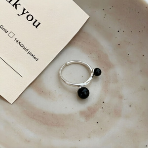 Anillo Ajustable de Plata S925 con Lazo y Ágata Negra, Joyería Minimalista para Uso Diario para Mujer - Product Image 2