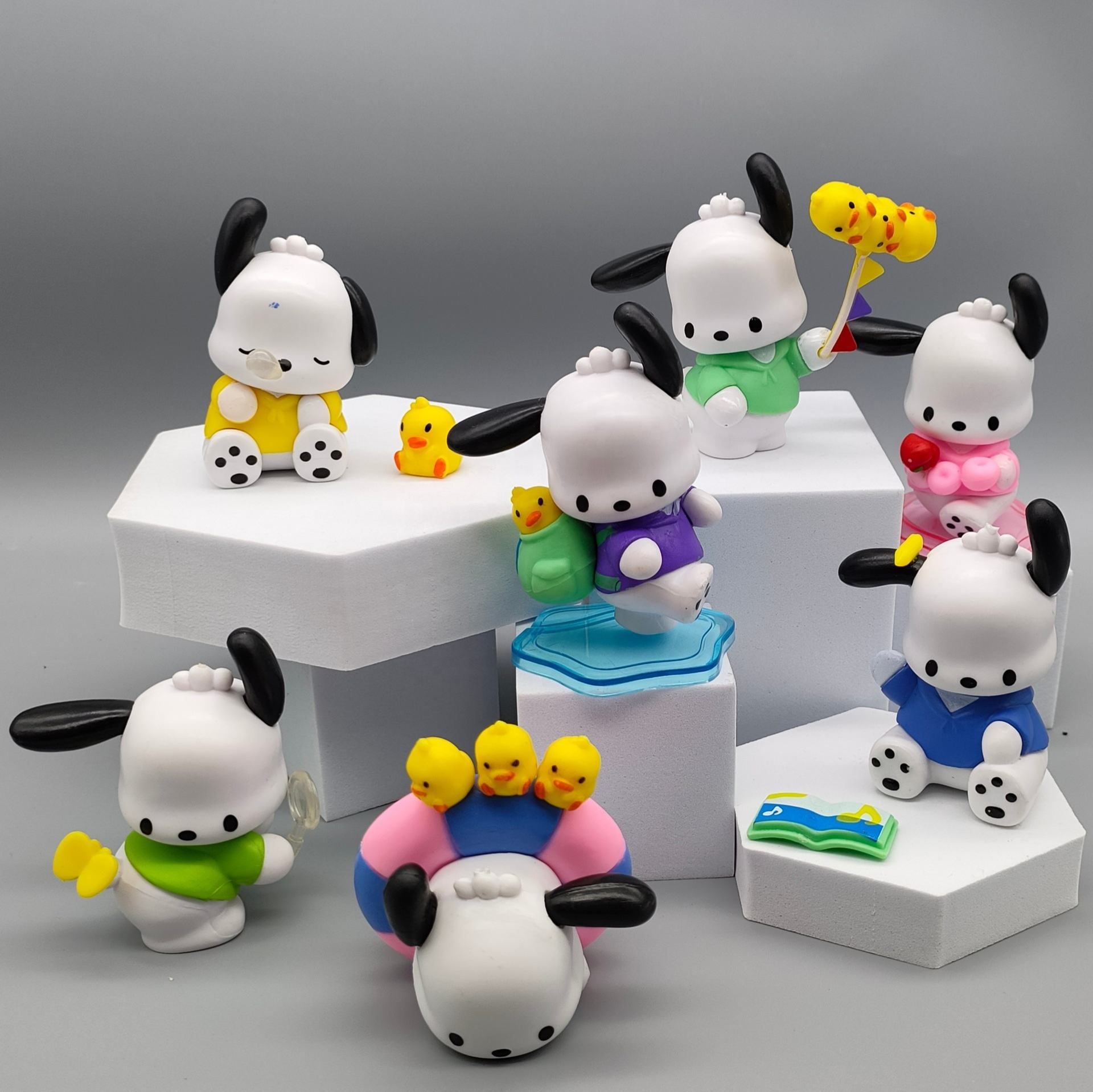 Set 7 models pacha dog