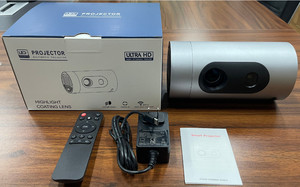 Proyector Inteligente con Decodificación 4K, 720P Nativo, 300 Lúmenes de Brillo, Enfoque TOF, Compatible con PD Power Bank, USB-C, Portátil para Uso en RV y Patio - Product Image 6