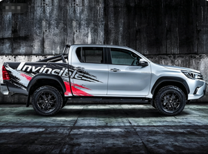 Hilux Pickup Truck 2.8D-4x4 <span class=keywords><strong>INVINCIBLE</strong></span> MHEV Usada <span class=keywords><strong>2022</strong></span> Turbo Diésel, Volante a la Izquierda - Product Image 2