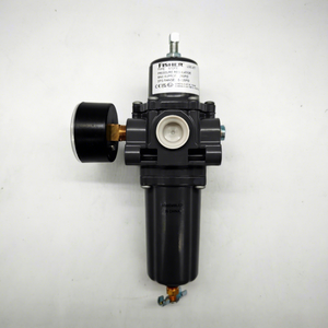 Régulateur de pression Fisher 67DFR-25/C4 avec filtre et soupape de décharge interne, raccord 1/2 NPT pour alimentation d'instruments à haut débit - Product Image 2