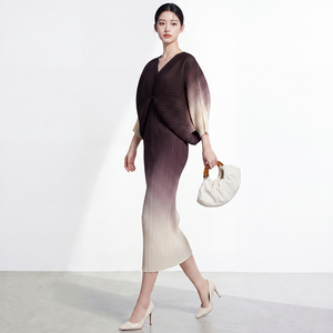 Robe trapèze en mousseline de soie à col et manches bouffantes pour femme, longueur genou, grande taille, dégradé de couleurs, classique, décontractée, taille naturelle, printemps, ODM - Product Image 4