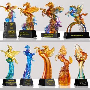 Trofeo de Cristal con Cabeza de Caballo Metálica 2026, Adornos de Pegaso, Medalla para Equipo Campeón Ecuestre y Personal Destacado - Product Image 4