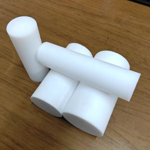 Großhandel: Herstelleranpassung von reinen PTFE-Kompressionsgeformten Kunststoffstäben in Größen von 16 mm bis 450 mm. - Product Image 2