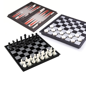 Gioco di <span class=keywords><strong>scacchi</strong></span> magnetici Set di giocattoli per bambini Backgammon, <span class=keywords><strong>scacchi</strong></span> e dama scacchiera magnetica <span class=keywords><strong>3</strong></span> in 1 scatola di plastica OEM Unisex Picture Playing - Product Image 6