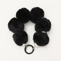 Dragonne de téléphone perlée faite main style coréen avec breloque pompon en peluche, anti-perte, cadeau pour femme