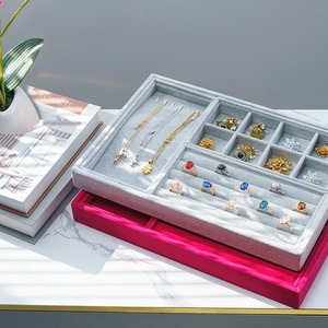 Caja de Exhibición de Joyería de Terciopelo con Diseño de Flor de Hielo Rectangular, Bandeja de Almacenamiento Multifuncional para Collares y Anillos - Product Image 3