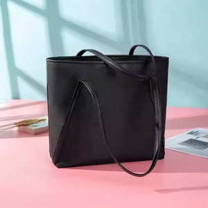 High Quality Designer Hand Tote <b>Bags</b> Custom Logo Pu Leather 2025 Luxury Large Capacity Shoulder <b>Bags</b> for Women - Product Image 1