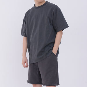 เสื้อยืดวินเทจผู้ชายทรงโอเวอร์ไซส์ผ้าคอตตอนฟอกย้อมสีแบบแอซิดวอช ยี่ห้อ YQ Wholesale  สามารถปรับแต่งได้ตามต้องการ - Product Image 6