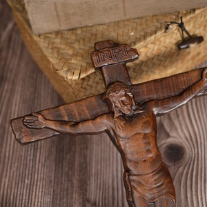 Crucifix en <span class=keywords><strong>bois</strong></span> sculpté à la main, crucifix de Jésus-Christ, décoration de table ou d'art mural - Product Image 5