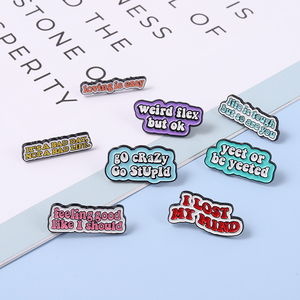 Pin Metálico Esmaltado con Frases Divertidas Personalizadas, Estilo GO Crazy Love Is Easy, para Hombres y Mujeres, Accesorios <span class=keywords><strong>de</strong></span> Joyería, Regalos - Product Image 2