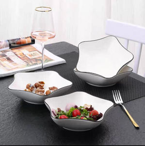 Plats de <span class=keywords><strong>petit</strong></span>-déjeuner modernes <span class=keywords><strong>en</strong></span> céramique de style japonais Assiettes de fruits et de boulettes au design de luxe pour usage domestique <span class=keywords><strong>Service</strong></span> hôtelier pour les fêtes - Product Image 4