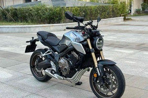 Meilleures ventes 2026 BENTIAN CB650R Moto Sportive Nue Néo-Rétro - Moteur 649cc à Quatre Cylindres en Ligne, Freins à Disque Doubles + ABS |   Expédition mondiale - Product Image 2