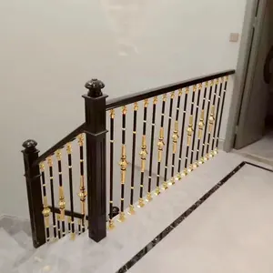 하이 퀄리티 럭셔리 장식 알루미늄 합금 난간 계단 계단 계단 발코니 난간 야외 난간 포스트