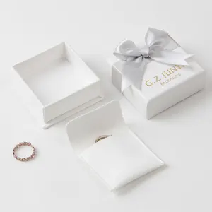 Groothandel Aanpassen Logo Paper Sieraden Geschenkdozen Lint Custom Witte Ring Sieraden Verpakking Doos Met Lint