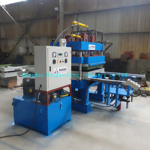 Machine <span class=keywords><strong>de</strong></span> vulcanisation <span class=keywords><strong>de</strong></span> tapis <span class=keywords><strong>de</strong></span> sol en caoutchouc épais à <span class=keywords><strong>d</strong></span>émoulage automatique, ligne <span class=keywords><strong>de</strong></span> production <span class=keywords><strong>de</strong></span> pavés en caoutchouc, fourniture <span class=keywords><strong>de</strong></span> matières premières - Product Image 3