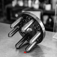Support universel pour machine d'équilibrage de pneus avec pince à pneus de 40 mm de diamètre intérieur Hunter Hofmann Butler Kogee Guangdong