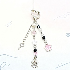 Coque de té<span class=keywords><strong>l</strong></span>éphone portable pour fille, style cool et sexy, avec porte-clés, chaîne anti-perte, porte-cartes au design original et breloques assorties - Product Image 5