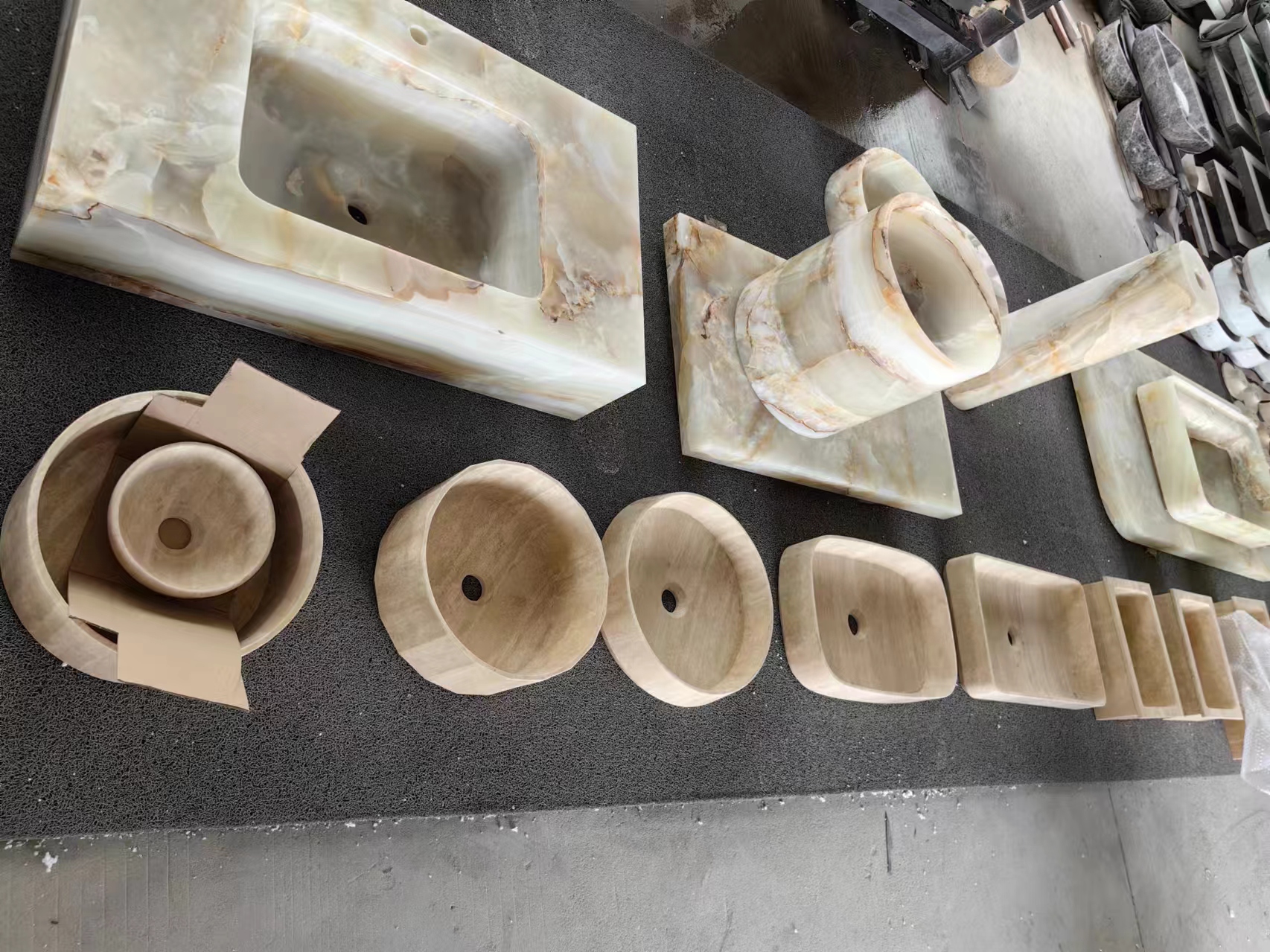 pedestal sinks travertine