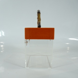 Asa de acrílico transparente elegante al por mayor, perfecta para exhibición en tiendas y decoración del hogar - Product Image 4