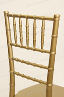Chaise Chiavari Classique en Résine Dorée Empilable pour Fêtes, Extérieur, Hôtels et Mariages, Capacité 450 kg