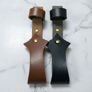 Étui de protection portable en cuir PU classique pour éventail médiéval, sac de rangement durable à la taille, cadeaux personnalisés pour cosplay Renaissance - Product Image 4