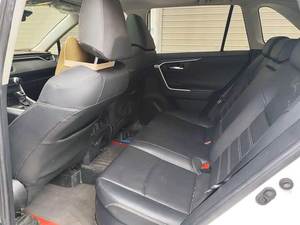 Voiture d'occasion en gros, Toyota <span class=keywords><strong>RAV4</strong></span> 2.0L CVT 4x4 modèle 2022, conduite à gauche, <span class=keywords><strong>essence</strong></span>, quatre <span class=keywords><strong>portes</strong></span>, cinq places - Product Image 5