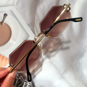 Lunettes de soleil uniques sans monture à bords taillés en diamant pour femmes, style vintage, marque de luxe italienne, en alliage, verres dégradés, pour hommes, 2023 - Product Image 5