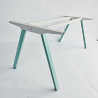 Table de bureau moderne et simple avec pieds en fer, bureau d'ordinateur exécutif modulaire facile à assembler, idéal pour le salon, en promotion
