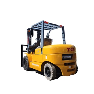 Used TCM 5-Ton Diesel Forklift ISUZU Engine 3m/4m/4.5m/5m/6m Optional Heights 1 Year Warranty Rough Terrain for Retail - Product Image 1