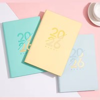 Agenda personnalisé A5 2026 avec logo, planificateur quotidien, hebdomadaire et mensuel, carnet de notes, plusieurs couleurs, couverture rigide en cuir, agenda en cuir