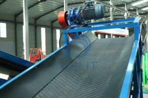 Máquina trituradora de neumáticos industriales de servicio pesado-Motor de 55kW controlado por PLC Equipo multifuncional de reciclaje y trituración de neumáticos - Product Image 4