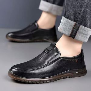 Mocassins décontractés pour hommes en cuir de vachette, semelle extérieure en TPR, doublure en maille, lumineux, absorbant la transpiration, antidérapants, respirants et légers, à enfiler - Product Image 6