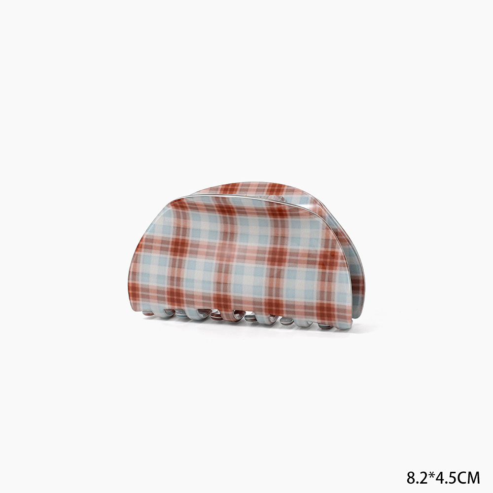 Half  Round Plaid