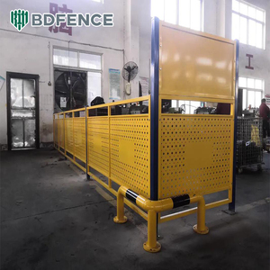 Malla Perforada de Acero Galvanizado Antioxidante, Valla de Aislamiento para Taller, Certificación ISO - Product Image 1
