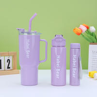 Bouteille d'eau portable en plastique à succès avec paille intégrée, style américain, écologique, isolation thermique pour la gym et l'extérieur