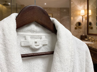 Étiquettes et tags RFID UHF en lin, souples, intelligents, mini, étanches et lavables, 55x12mm, pour la gestion textile en milieu hospitalier/hôtelier (vente en gros)