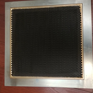 Sfiato antiruggine a nido d'ape sfiato schermante in ottone inossidabile di alta qualità con/senza telaio per la ventilazione di schermatura MRI - Product Image 5
