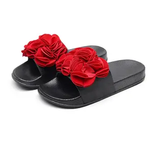 รองเท้าแตะสวมใส่ด้านนอกของผู้หญิงในฤดูร้อนรองเท้าแตะฟลิปฟลอปขนาดใหญ่ลำลองลายดอกไม้ขนาดใหญ่