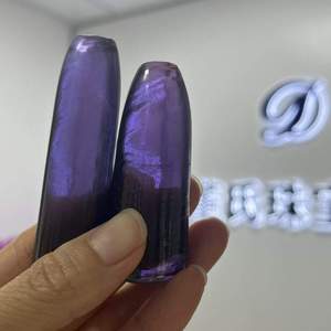 Piedra de Corindón Sintético de Primera Calidad de 1 kg, Rubí en Bruto con Cambio de Color y Forma Cilíndrica Uniforme para Arte de Tallado de Precisión - Product Image 1