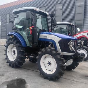 Goedkope prijs 4x4 landbouwtractor met voorlader en graafarm voor landbouw en bouw - Product Image 1