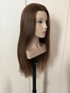 Tête de Mannequin à <span class=keywords><strong>Cheveux</strong></span> Longs 100% Naturels pour <span class=keywords><strong>Coiffure</strong></span> de Mariée, Poupée d'Entraînement <span class=keywords><strong>Coiffure</strong></span>, Tête d'Apprentissage <span class=keywords><strong>Coiffure</strong></span> avec Épaules - Product Image 6