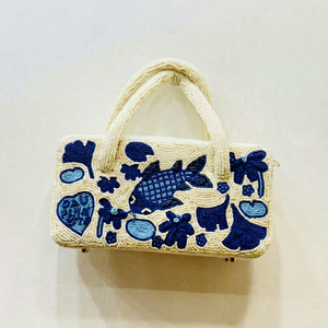 Sac à main perlé Puvexa artisanal MS, motif matcha en verre rose, forme personnalisée, sac baguette, Uttar Pradesh Ms-wc-001 - Product Image 1