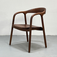 Chaise de salle à manger haut de gamme pour hôtel, en bois de frêne massif à grain ouvert, avec dossier incurvé biomorphe et organique